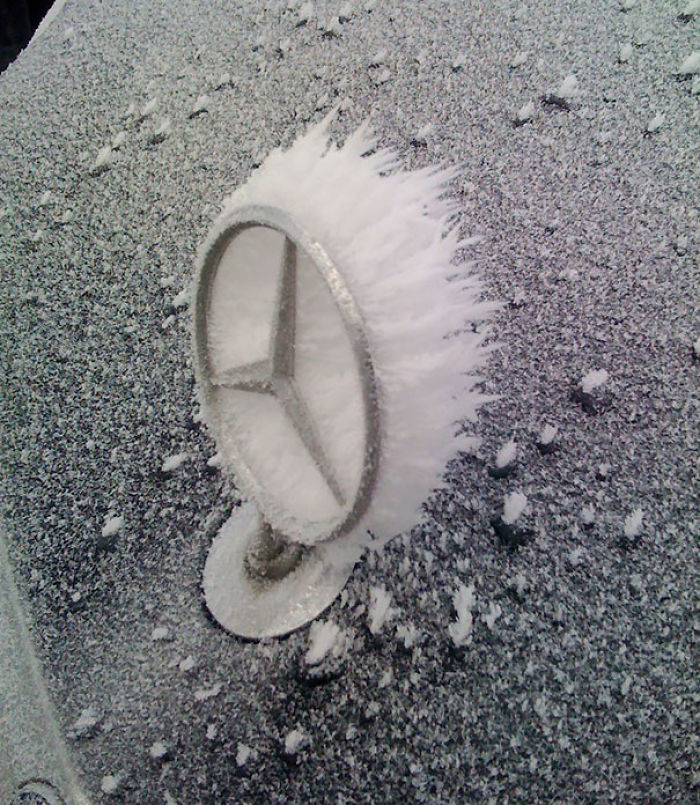 frozen-car-art-winter-frost-9-588090477275a__700