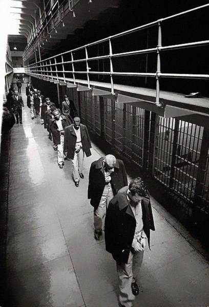 Poslední väzni opúšťajú Alcatraz, 1963