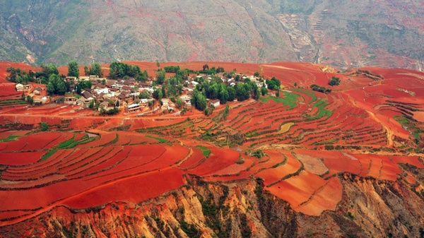 dongchuan-red-soil