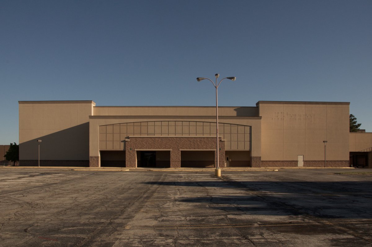 this-is-the-exterior-of-the-metro-north-shopping-center-in-kansas-city-missouri