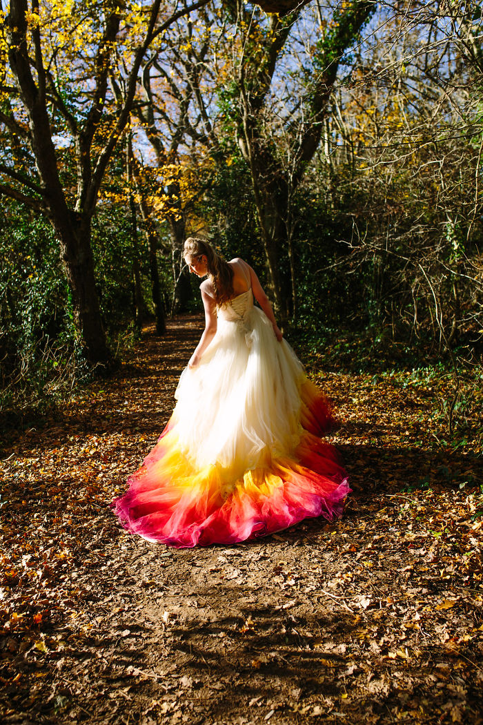 labour-of-love-54-hours-sewing-7-hours-spraying-to-create-this-incredible-dipdye-wedding-dress-592408a04dc65__700