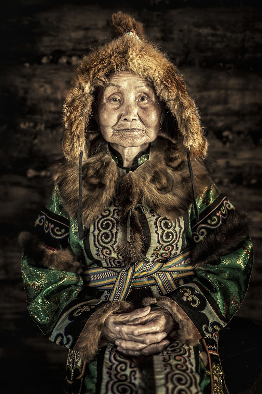 35-portraits-of-amazing-indigenous-people-of-siberia-from-my-the-world-in-faces-project-59478a2bf19d6__880